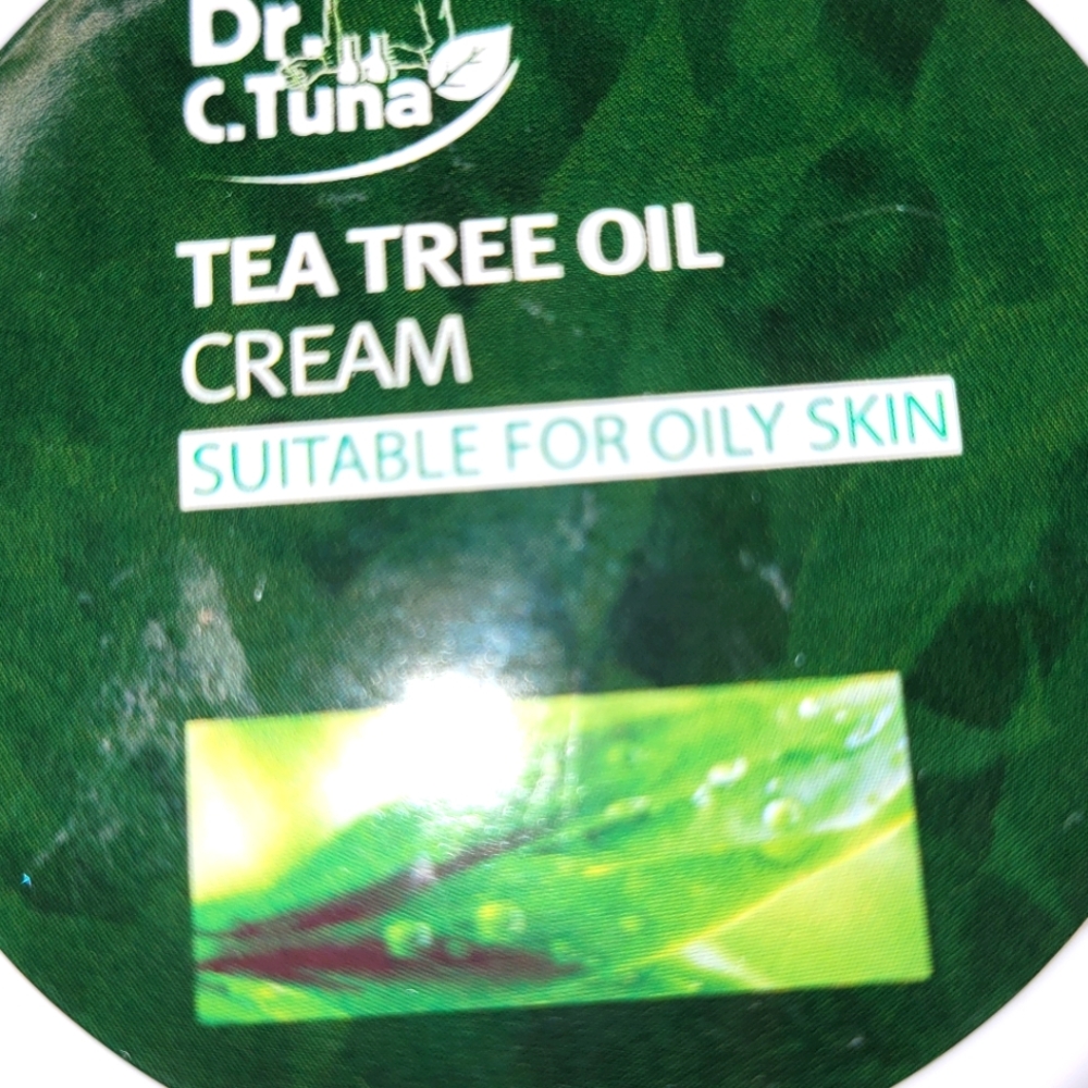 Dr. C. Tuna tea tree oil cream